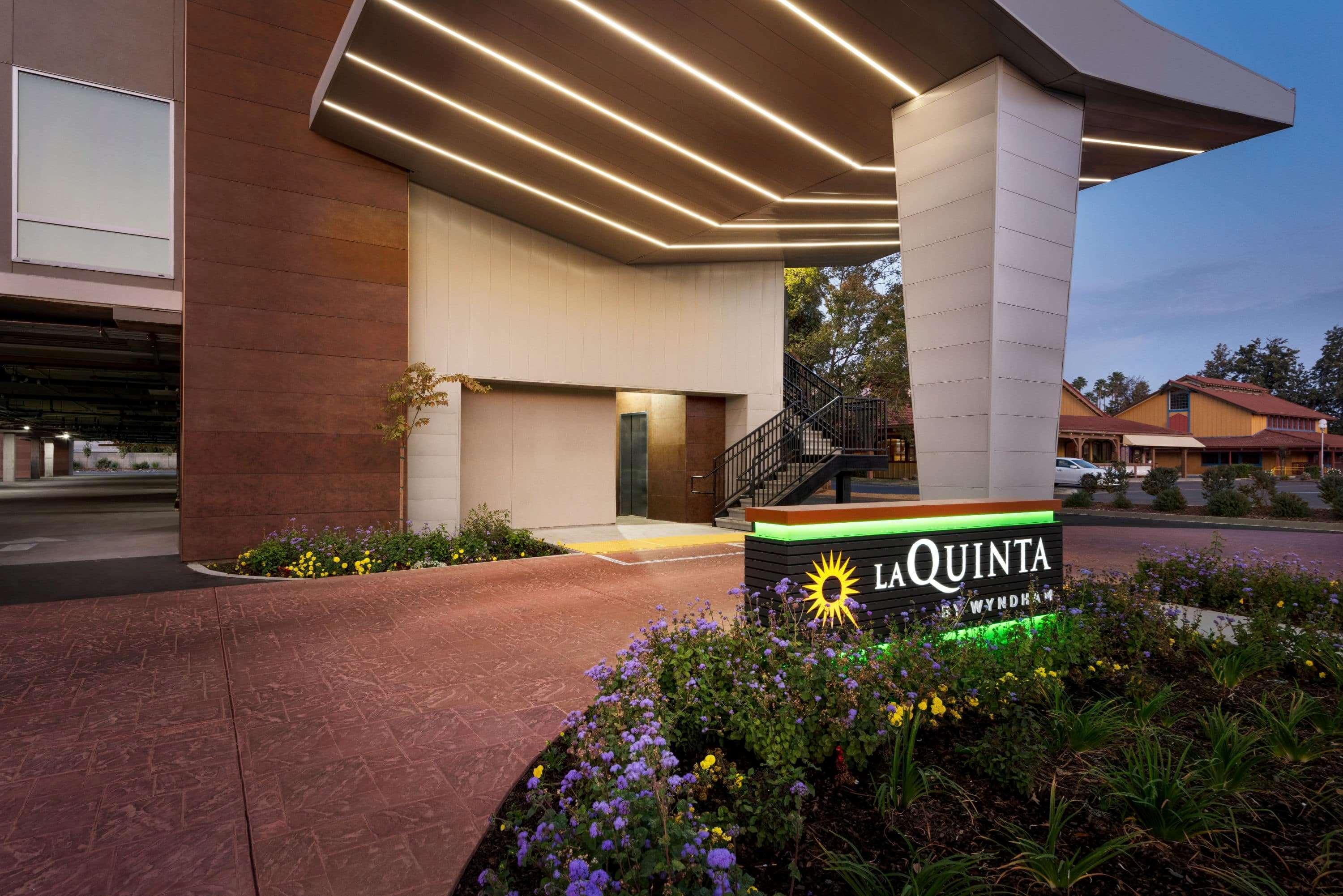מלון La Quinta By Wyndham Clovis Ca מראה חיצוני תמונה